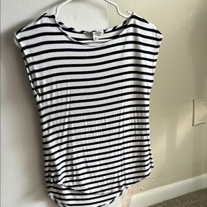 Green Envelope Women’s Business Casual Top